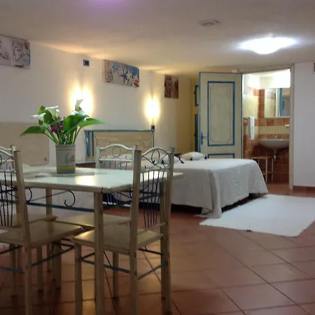 Addisora Appartamenti Cala Liberotto Room photo
